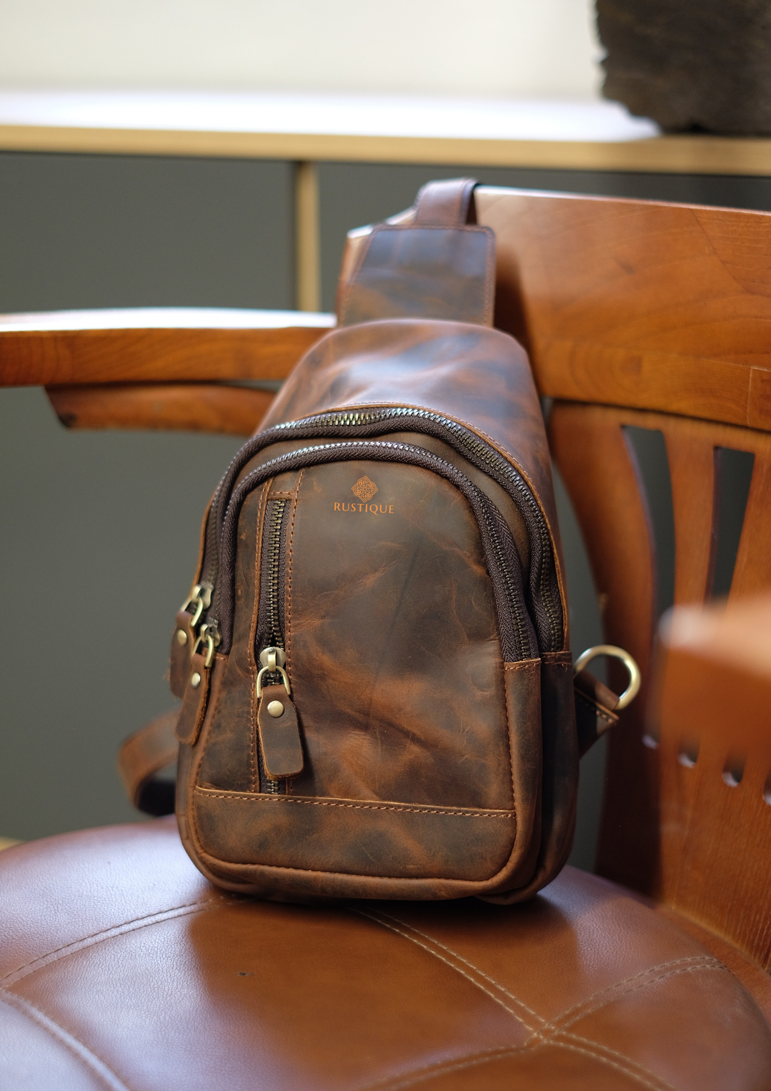 ILAY Sling Bag | Chestnut