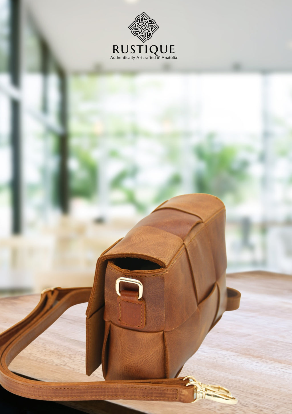HANZADE Cross Bag - Chestnut