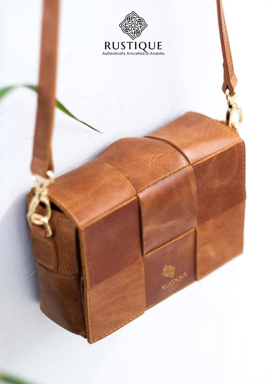 HANZADE Cross Bag - Tan