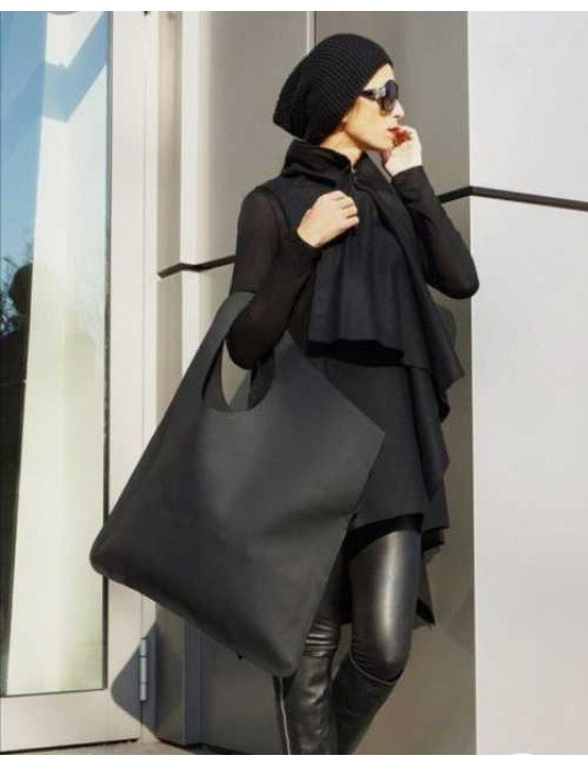 Heybe Over-sized Minimalist Tote Bag | Black