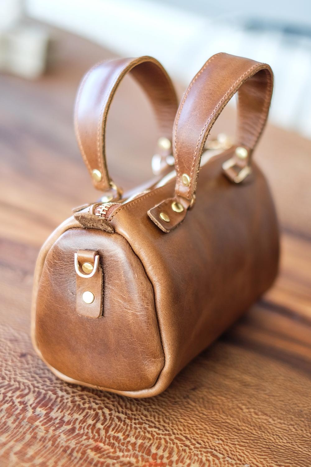ASSOS Hand Bag | Tan