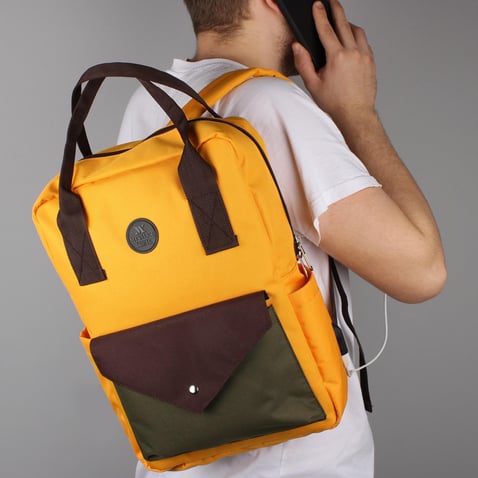 Bizzypack Smart Backpack with USB Charging Port - Khaki Green