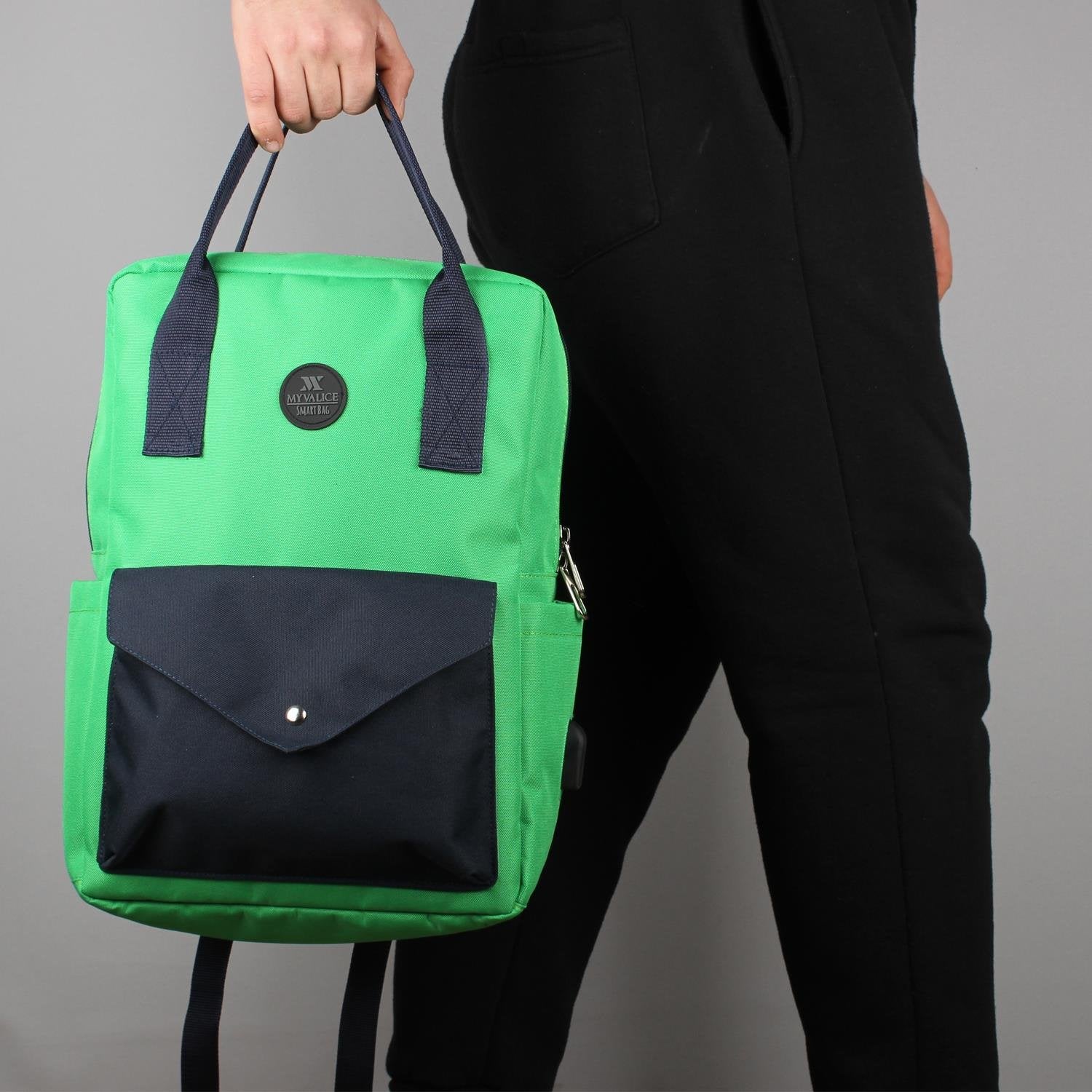 Bizzypack Smart Backpack with USB Charging Port - Khaki Green