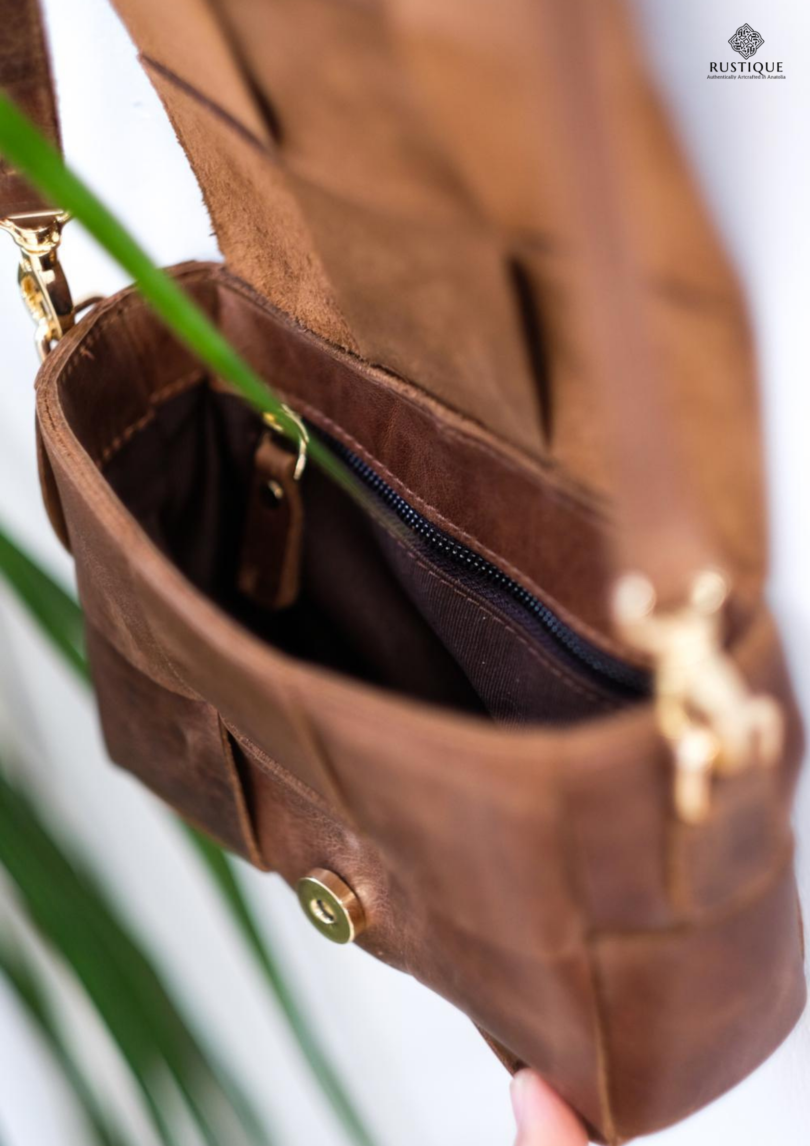 HANZADE Crossbody Bag | Chestnut