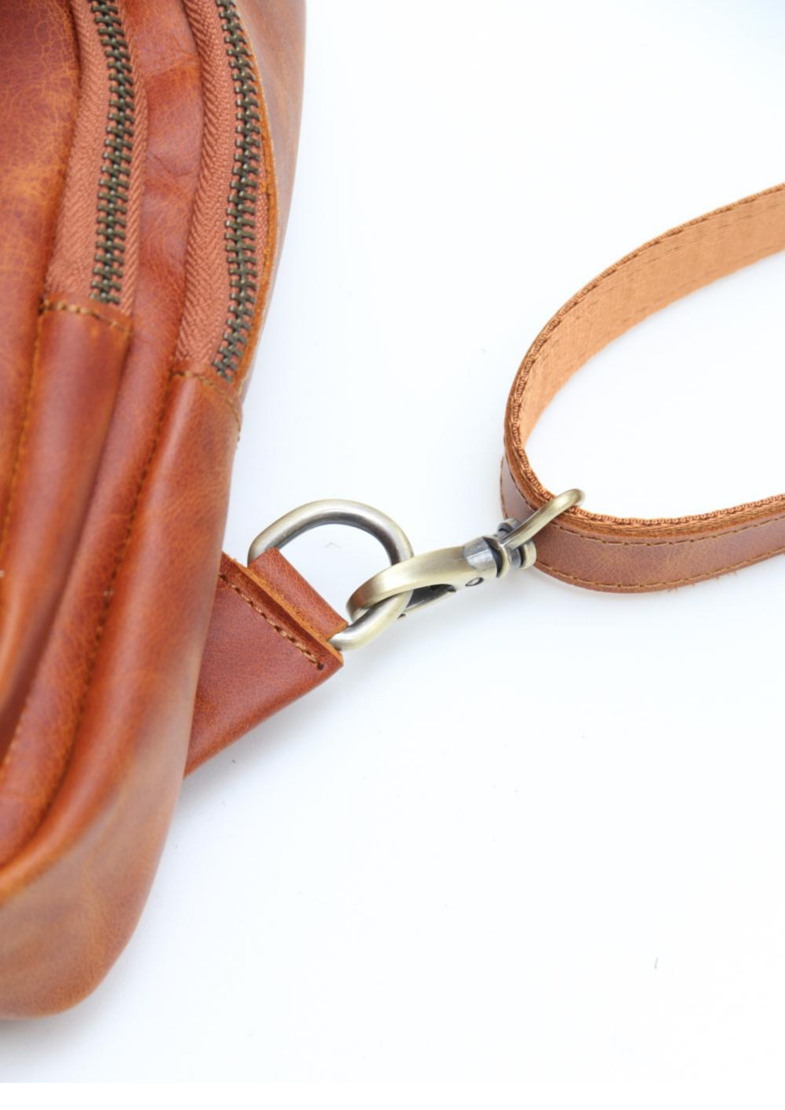 ILAY Sling Bag | Tan