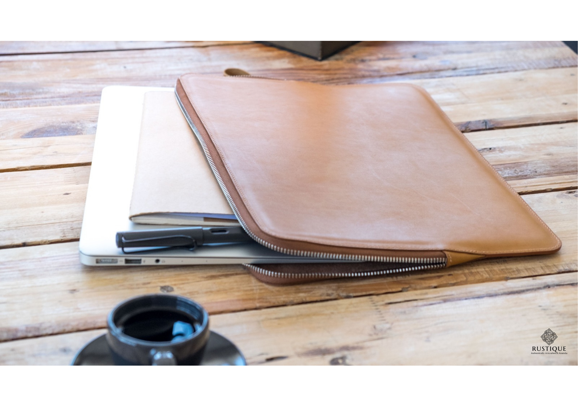 FERMAN Portfolio and Laptop Cover