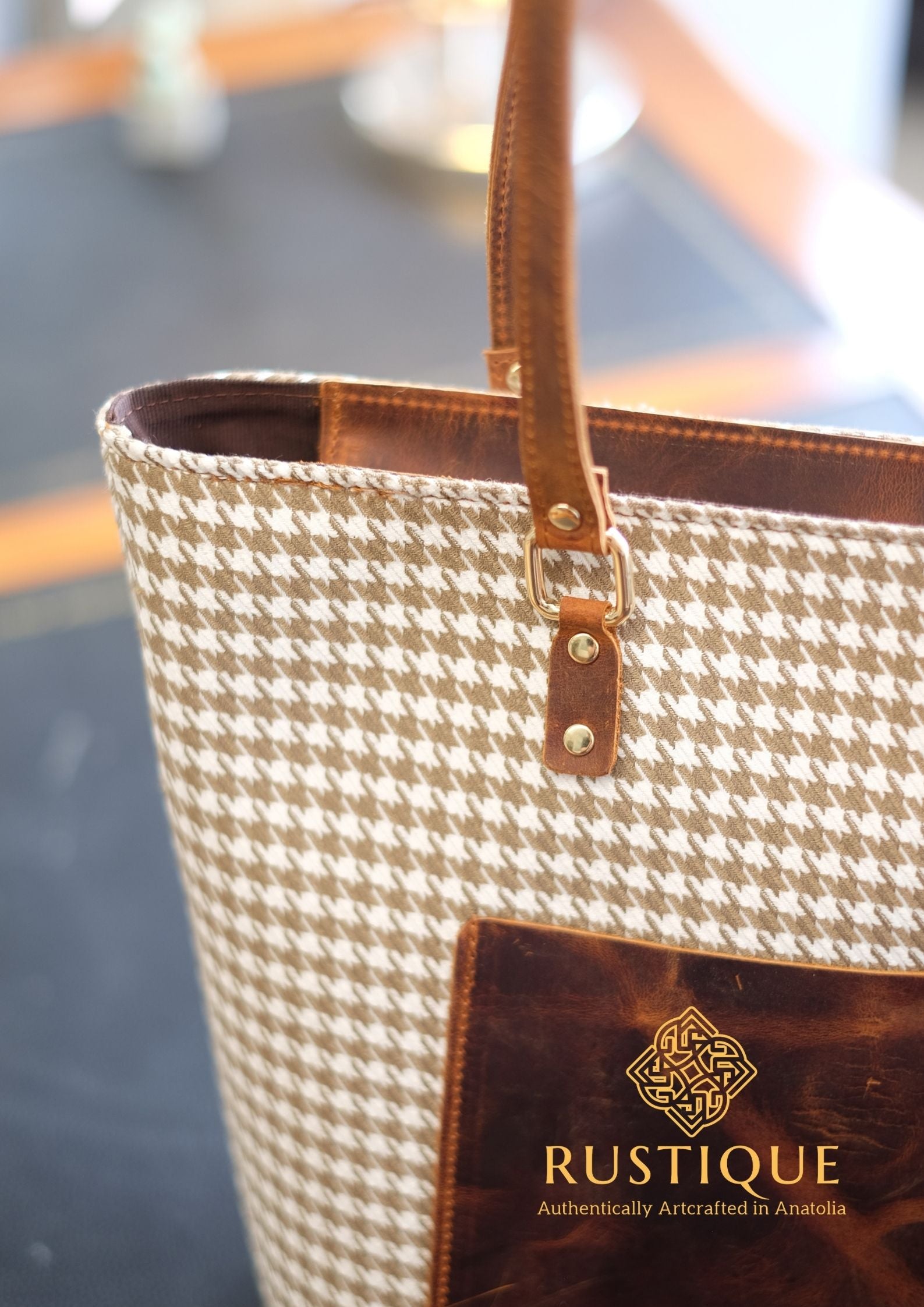TÜRKAN Houndstooth Tote Bag