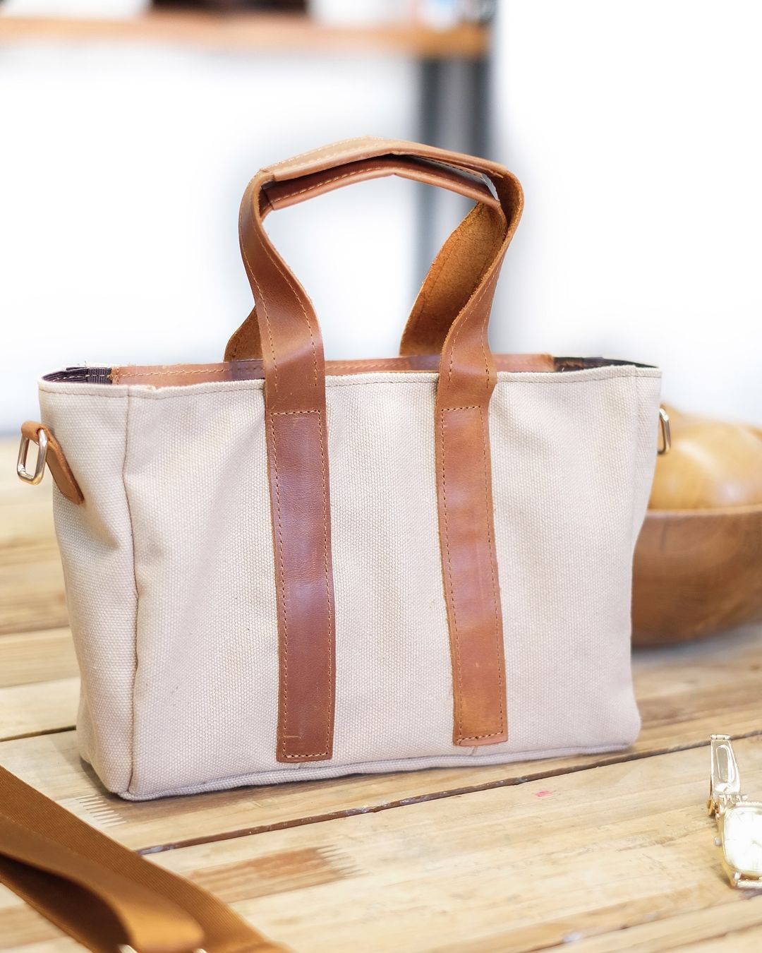 SAADET Leather-Canvas Hand Bag | Cream