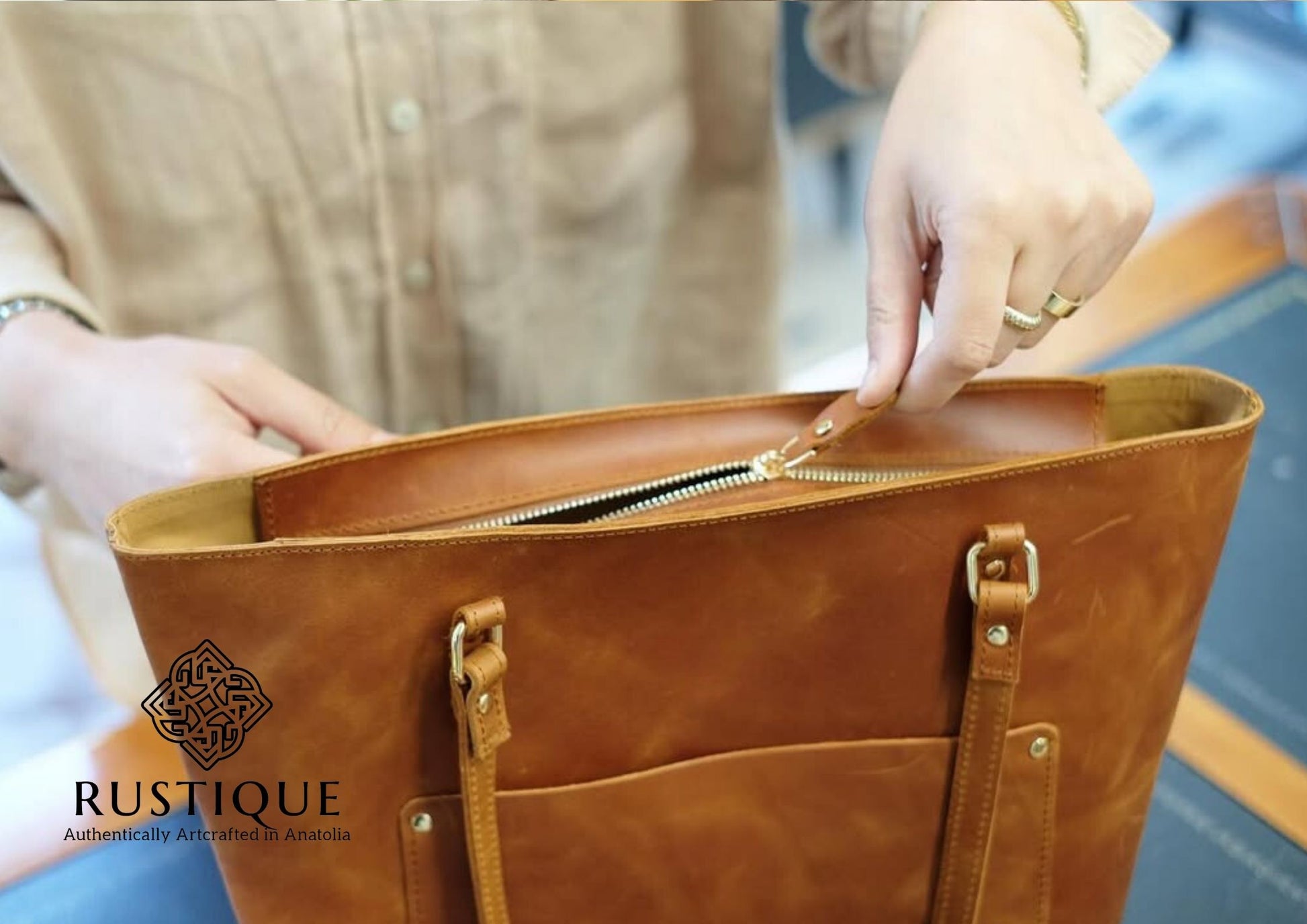 NESLISHAH Tote Bag - Medium Size & Chestnut
