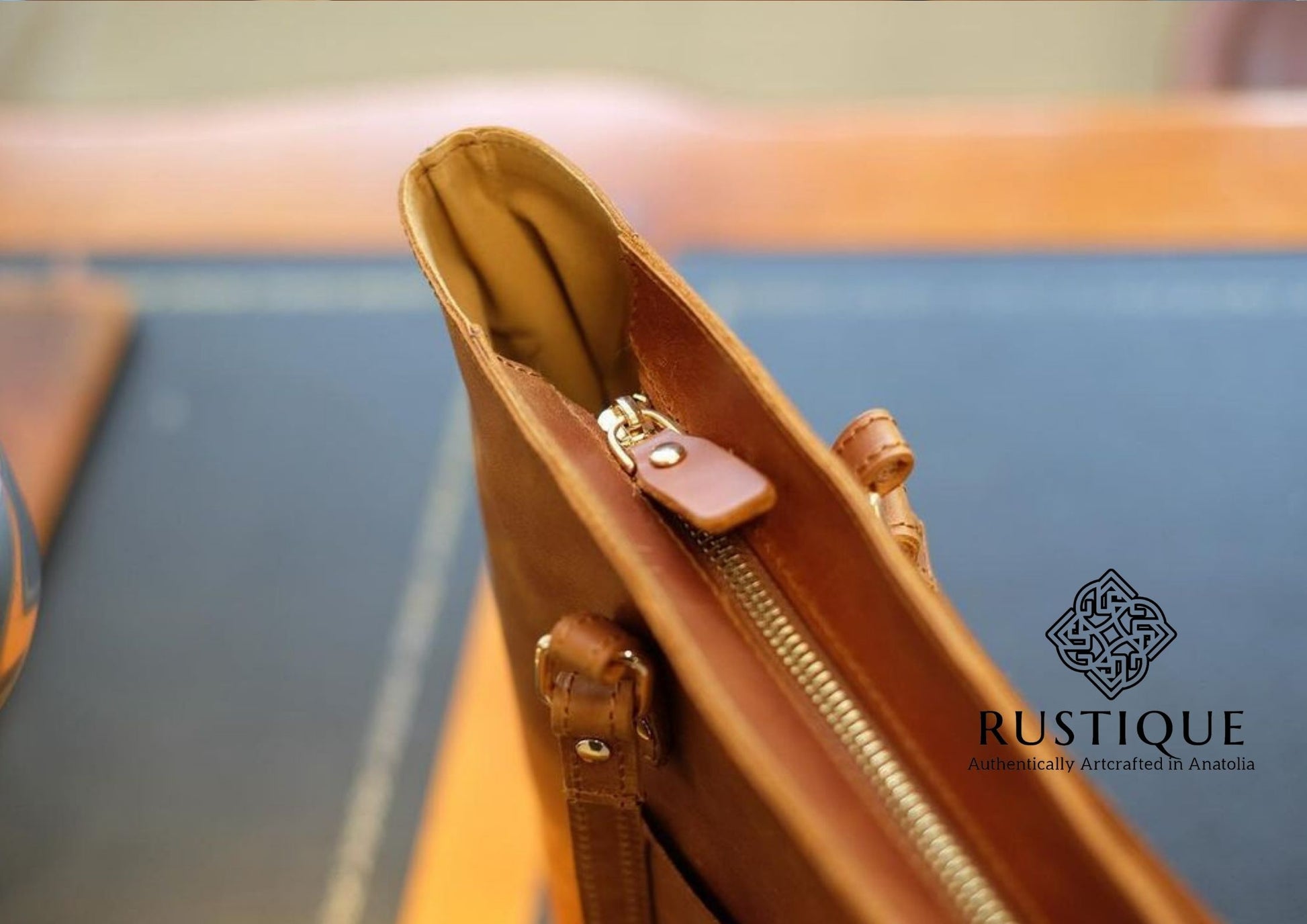 NESLISHAH Tote Bag - Medium Size & Chestnut